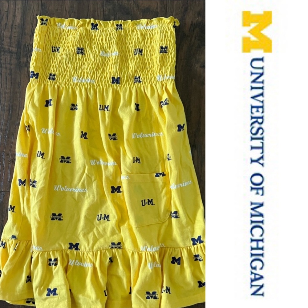 0051| Like New | U of M Tube Top Dress | Size Small🇺🇸
